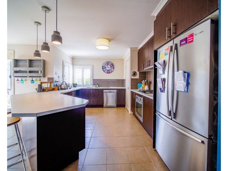 18 Melinda Street, California Gully VIC 3556