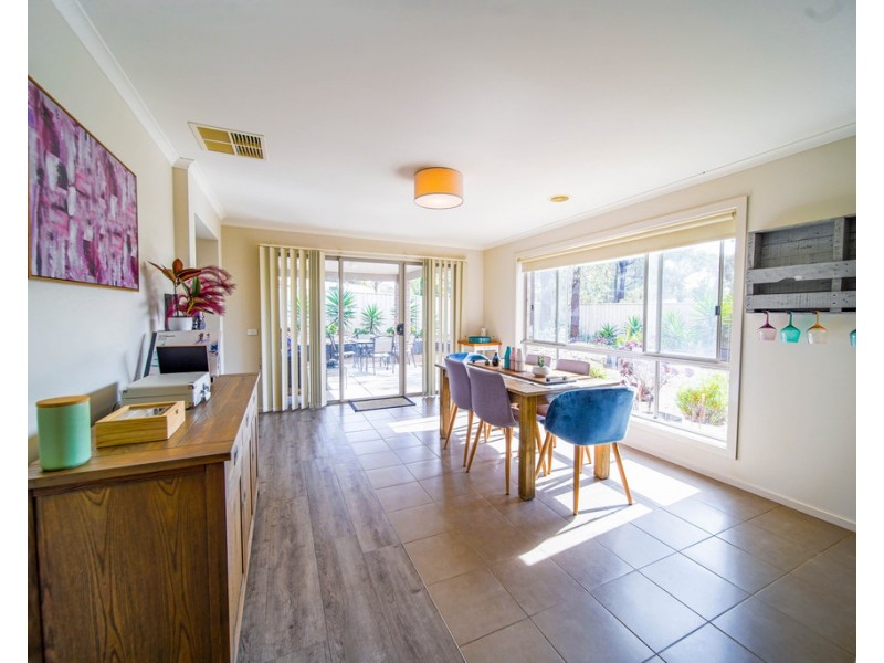 18 Melinda Street, California Gully VIC 3556