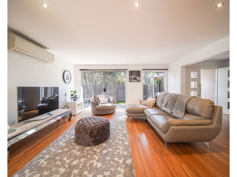 25 Symes Street, Kangaroo Flat VIC 3555