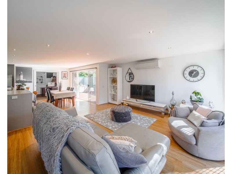 25 Symes Street, Kangaroo Flat VIC 3555