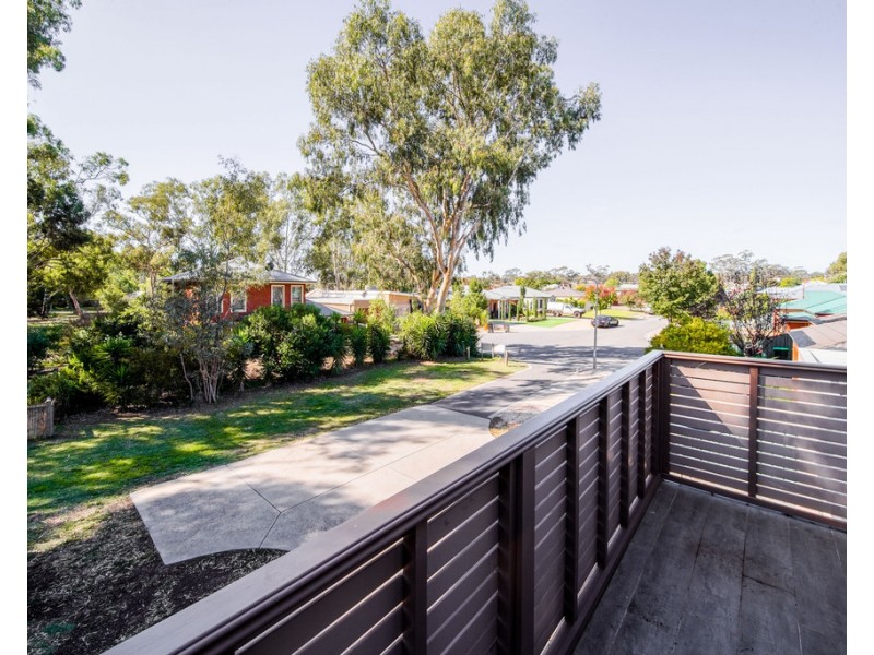 25 Symes Street, Kangaroo Flat VIC 3555