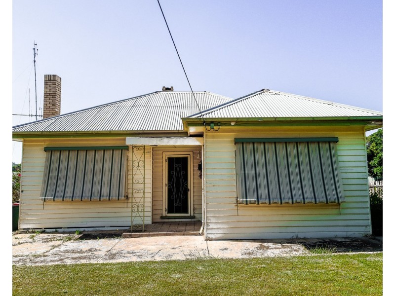 11 Wilson Street, Wedderburn VIC 3518