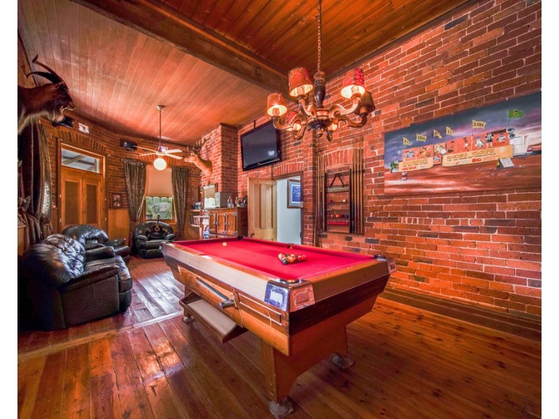 63 Whewell Street, Neilborough VIC 3570