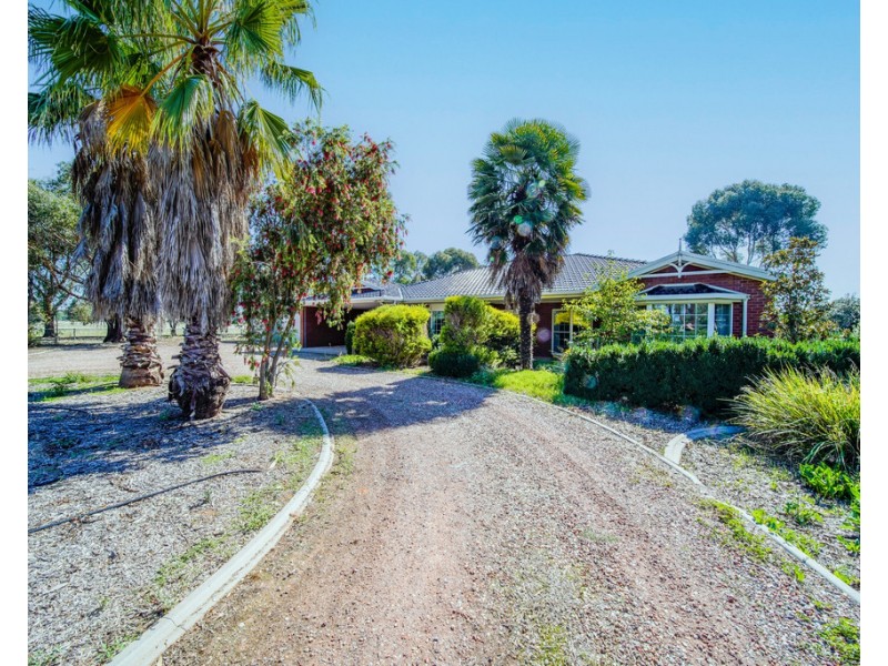 203 Englishes Road, Goornong VIC 3557