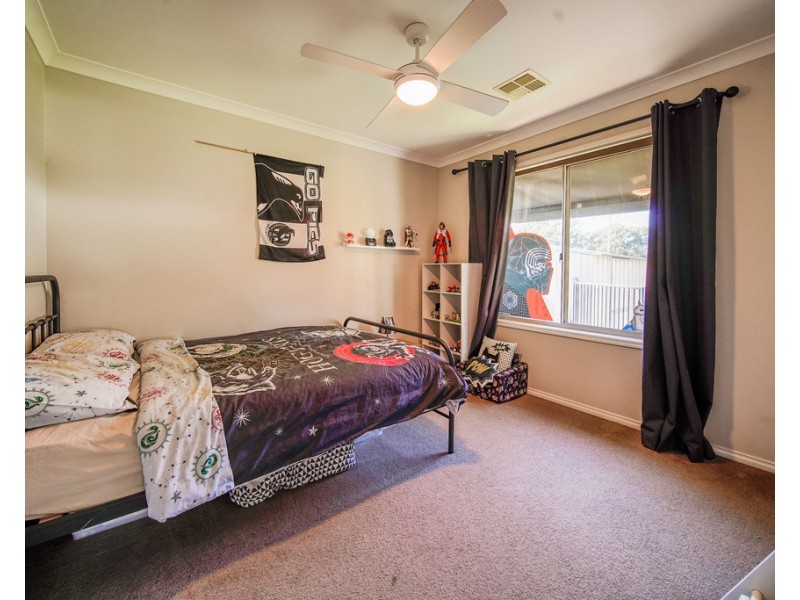 12 Sampson Place, Marong VIC 3515