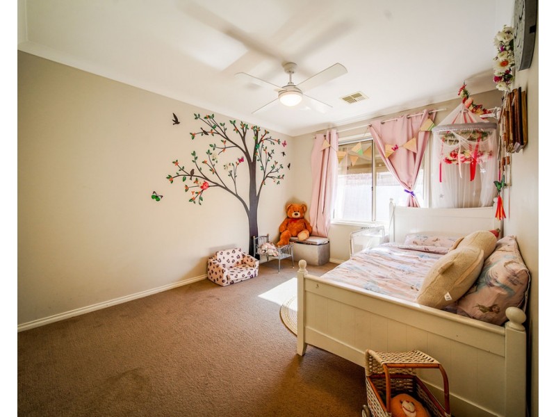 12 Sampson Place, Marong VIC 3515