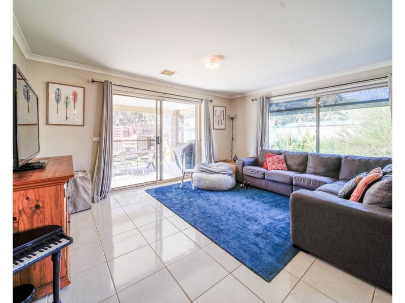 12 Sampson Place, Marong VIC 3515