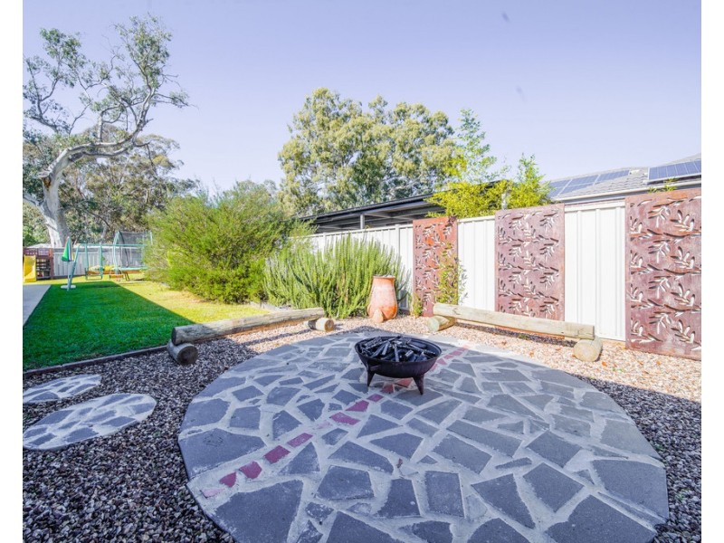 12 Sampson Place, Marong VIC 3515