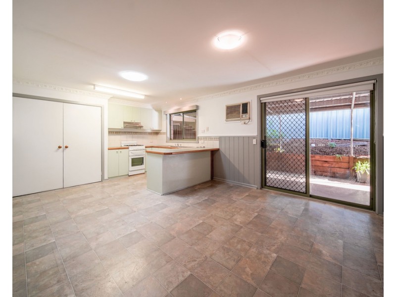 10 Dean Street, Long Gully VIC 3550
