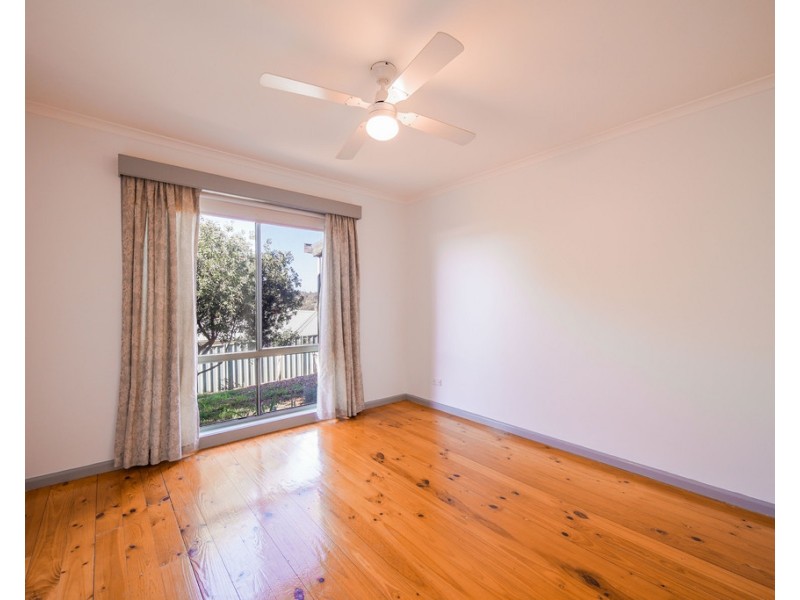 10 Dean Street, Long Gully VIC 3550
