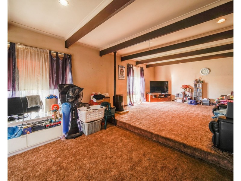 10 Bolt Street, Long Gully VIC 3550