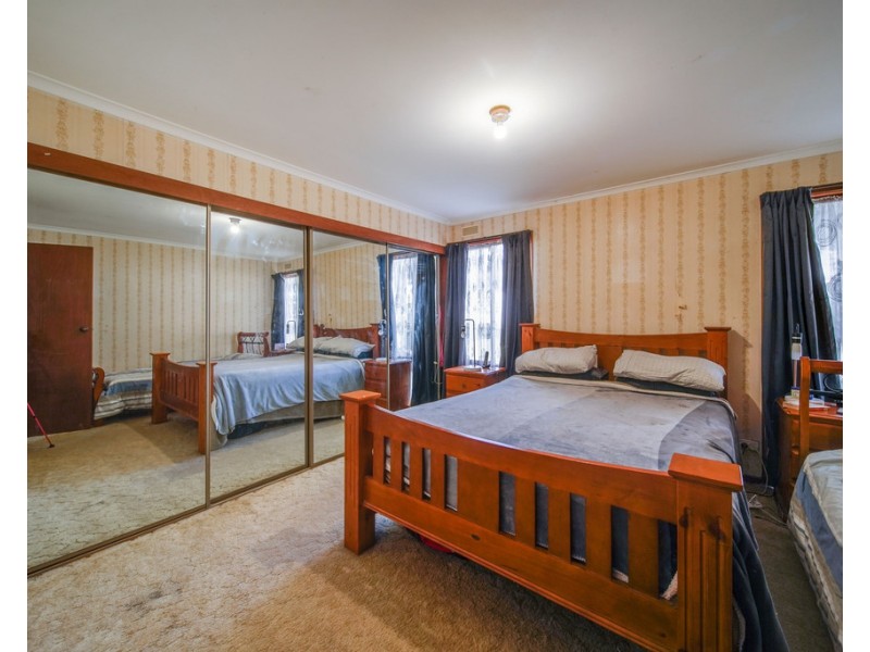 10 Bolt Street, Long Gully VIC 3550