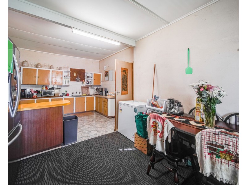10 Bolt Street, Long Gully VIC 3550