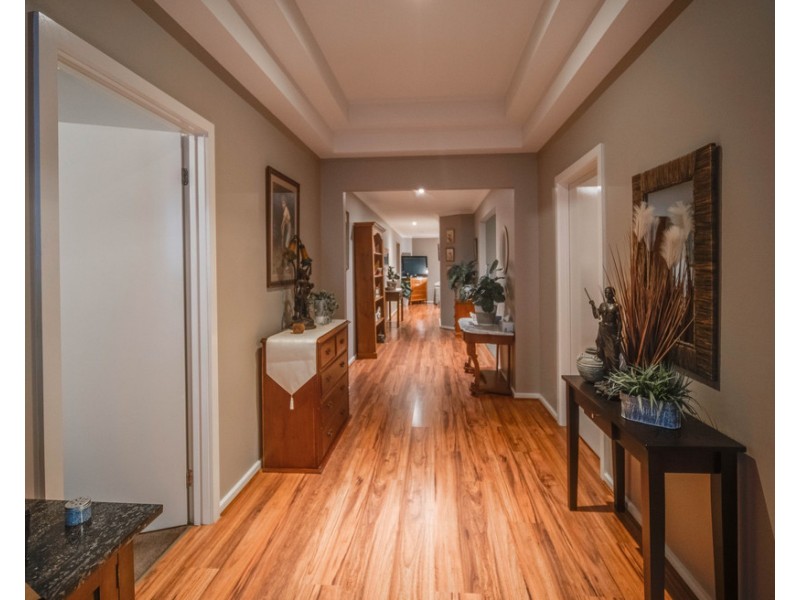 4 Oneill Court, Epsom VIC 3551