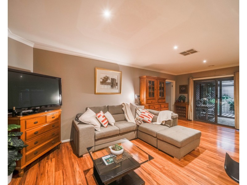 4 Oneill Court, Epsom VIC 3551