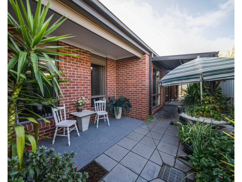 4 Oneill Court, Epsom VIC 3551