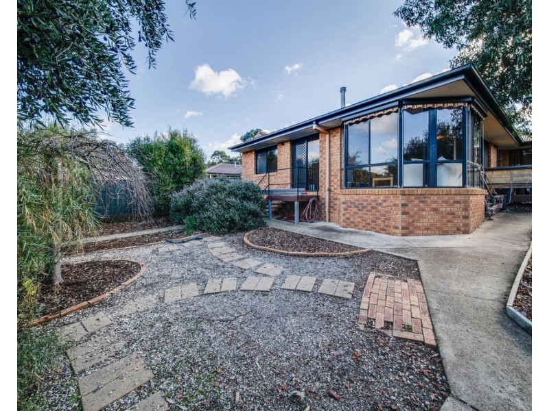 9 Aspera Way, Kangaroo Flat VIC 3555