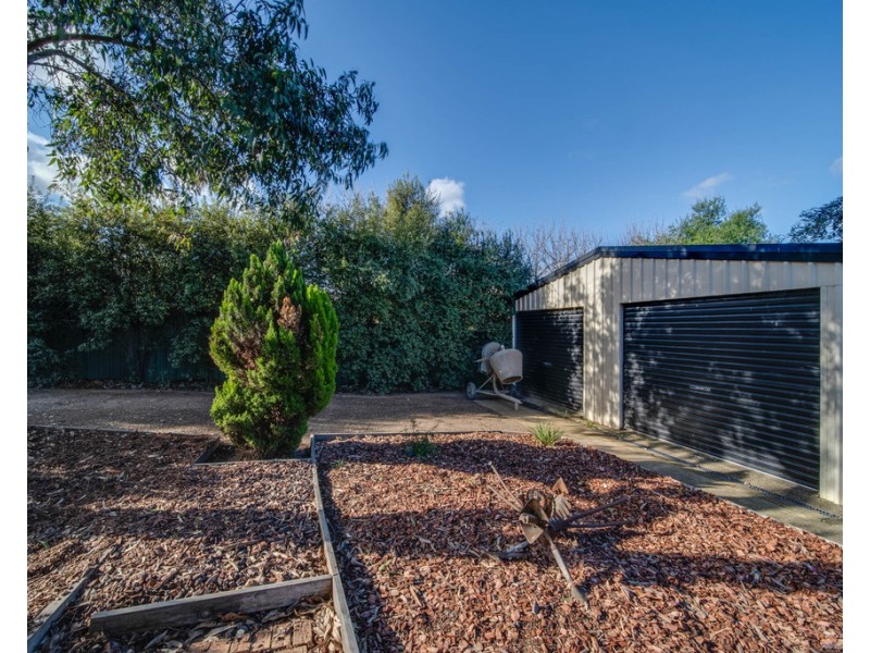 9 Aspera Way, Kangaroo Flat VIC 3555
