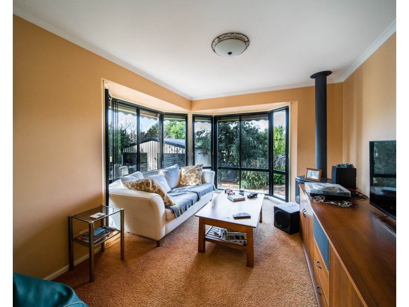 9 Aspera Way, Kangaroo Flat VIC 3555