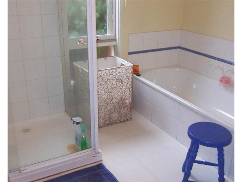 45 Broad Parade, Spring Gully VIC 3550