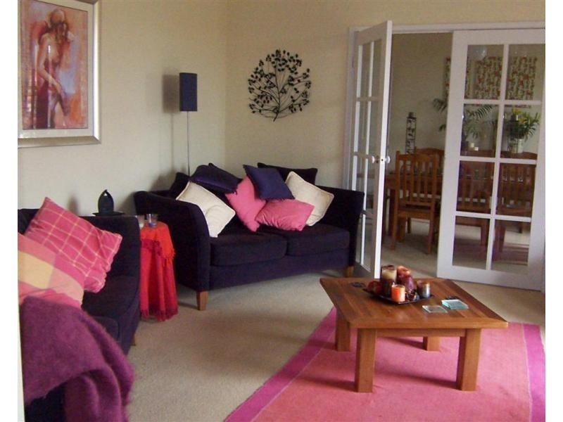 45 Broad Parade, Spring Gully VIC 3550