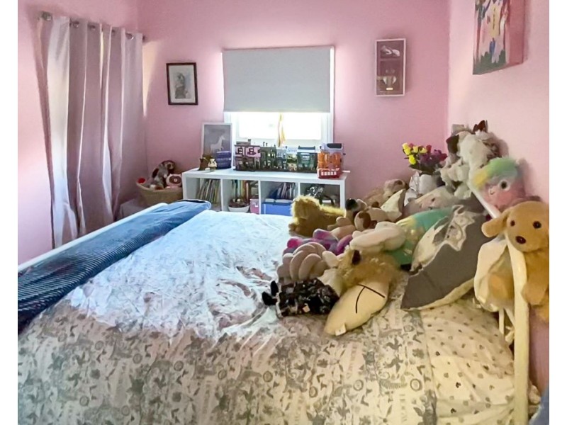 4 Knape Street, Long Gully VIC 3550