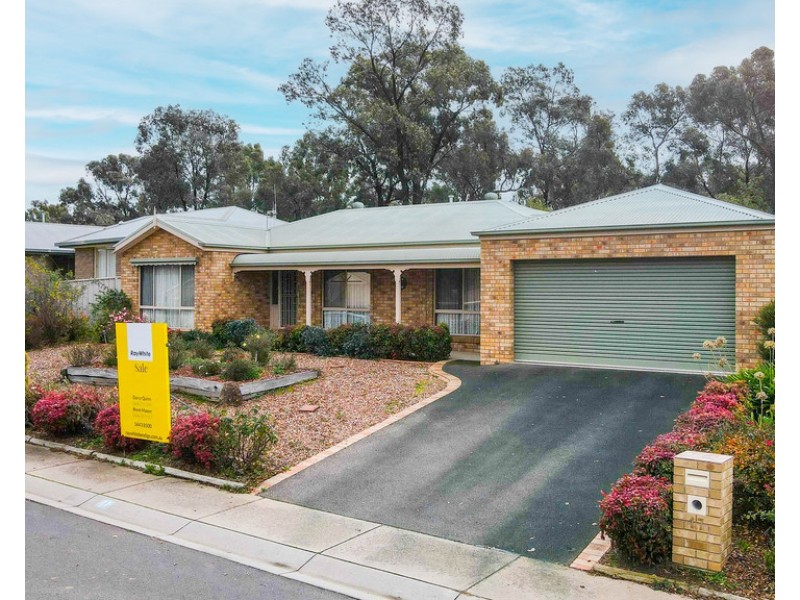 17 Lukin Crescent, Kangaroo Flat VIC 3555