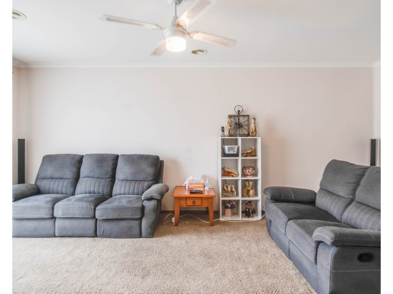 17 Lukin Crescent, Kangaroo Flat VIC 3555
