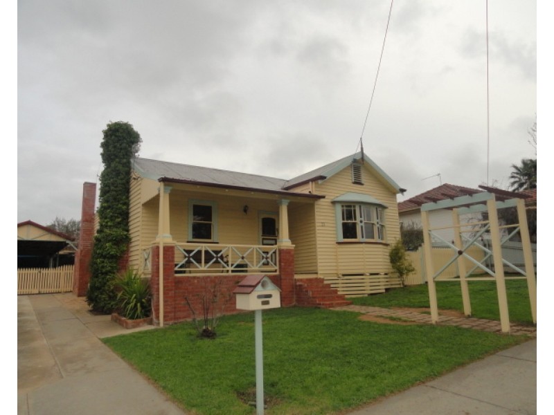 23 Curnow Street, Golden Square VIC 3555