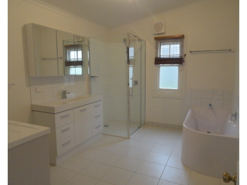 23 Curnow Street, Golden Square VIC 3555