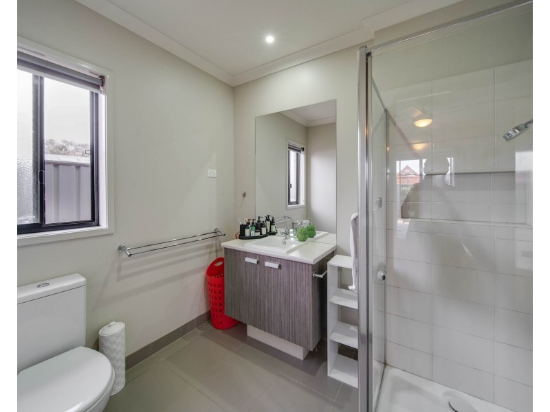 4 Fitzgerald Rd, Huntly VIC 3551