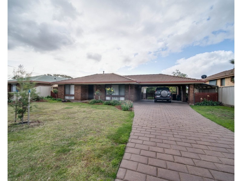 3 Graemar Court, Kangaroo Flat VIC 3555