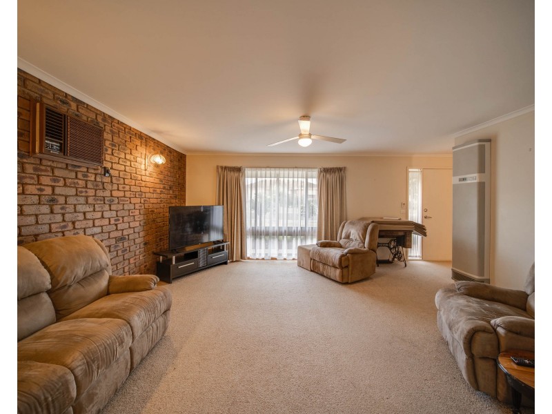 3 Graemar Court, Kangaroo Flat VIC 3555