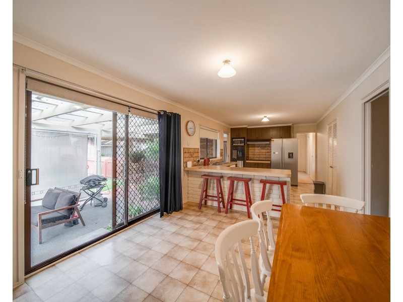 3 Graemar Court, Kangaroo Flat VIC 3555