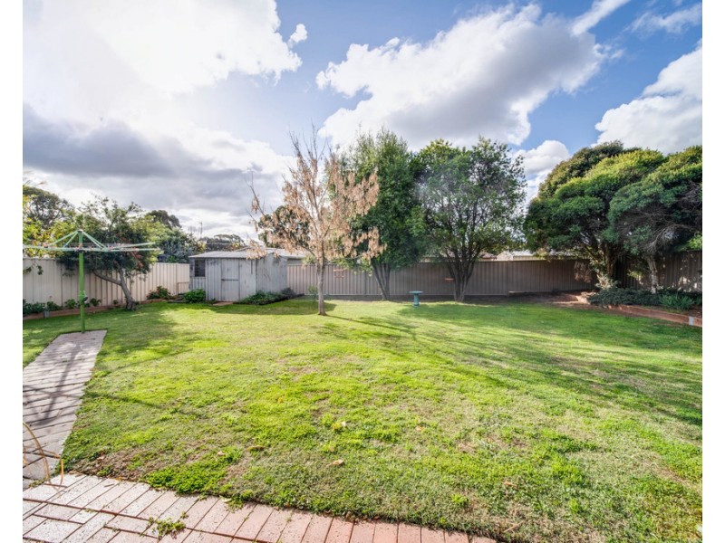 3 Graemar Court, Kangaroo Flat VIC 3555