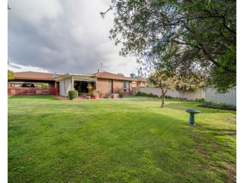 3 Graemar Court, Kangaroo Flat VIC 3555