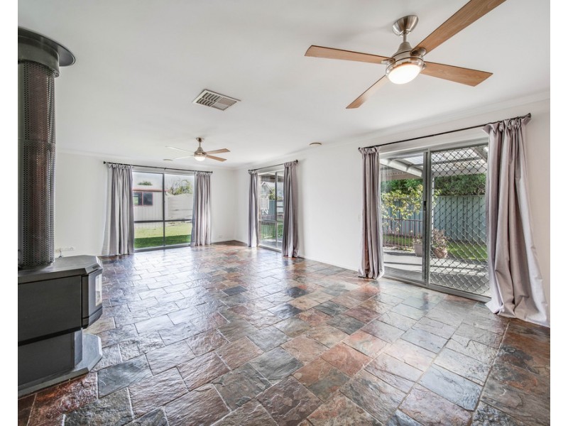 8 Medusa St, Strathfieldsaye VIC 3551