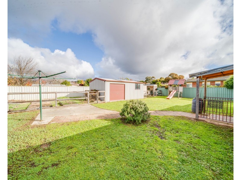 8 Medusa St, Strathfieldsaye VIC 3551