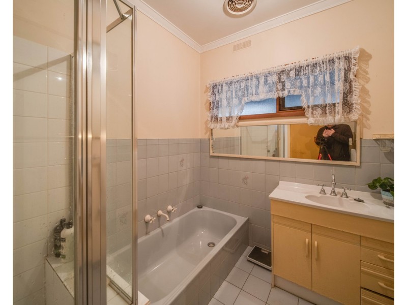 96 Lockwood Rd, Kangaroo Flat VIC 3555