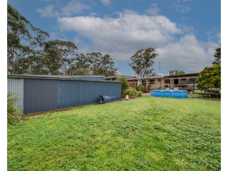 96 Lockwood Rd, Kangaroo Flat VIC 3555