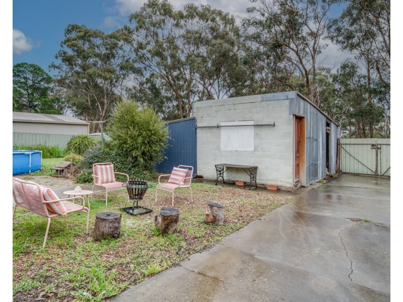 96 Lockwood Rd, Kangaroo Flat VIC 3555