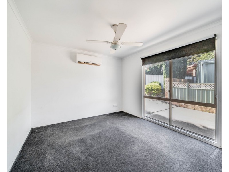18 Magellan Crescent, Kangaroo Flat VIC 3555