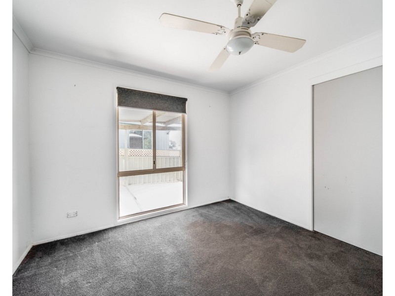 18 Magellan Crescent, Kangaroo Flat VIC 3555