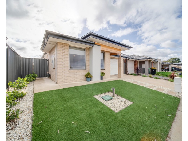 17 Waverley Road, Epsom VIC 3551