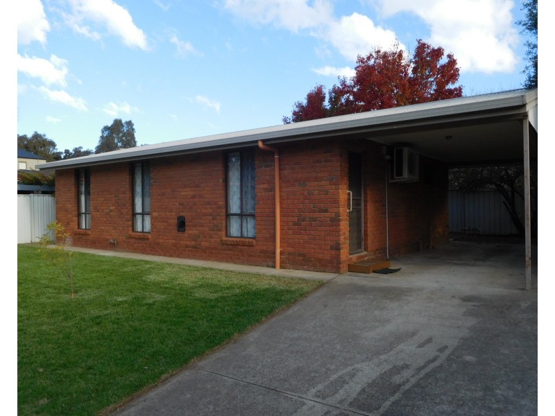 2/22 Springhill Drive, Spring Gully VIC 3550