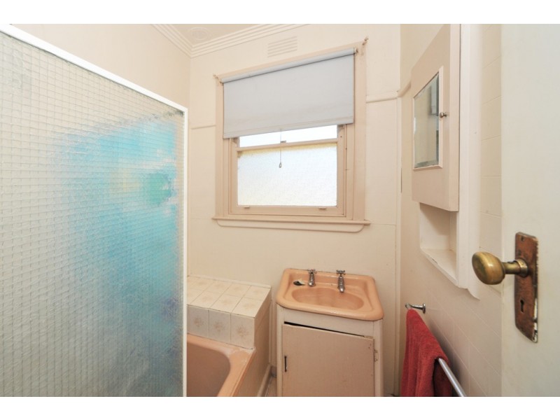 298 King Street, Golden Square VIC 3555