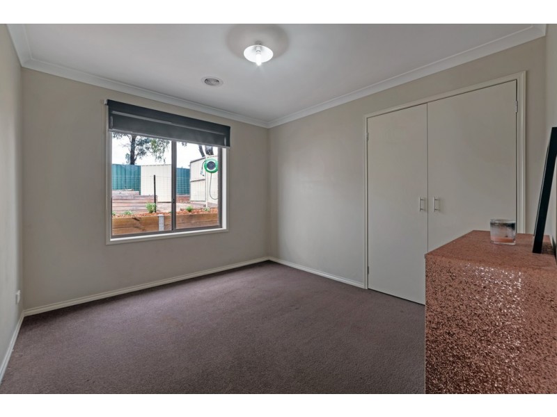 14 Marita Drive, Maiden Gully VIC 3551