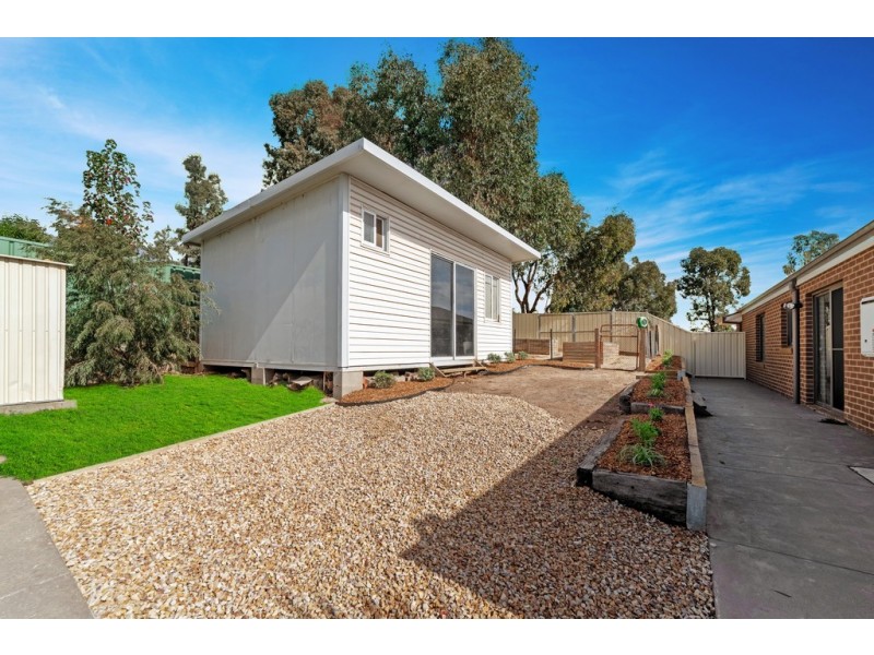 14 Marita Drive, Maiden Gully VIC 3551