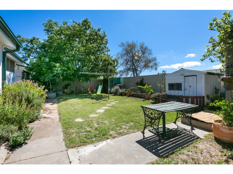 61 Somerville Street, Flora Hill VIC 3550