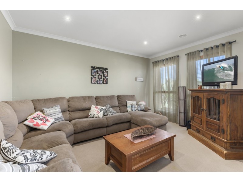 5 McConnachie Court, Ascot VIC 3551
